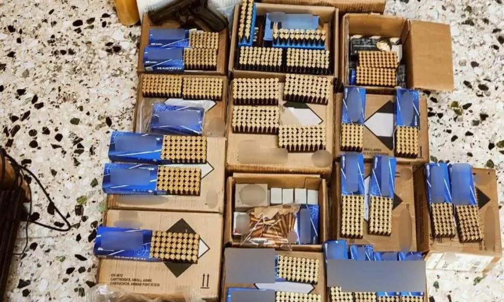 Κρήτη: Σπείρα διακινούσε χιλιάδες σφαίρες και κροτίδες – Η αστυνομία ψάχνει το «πελατολόγιο»